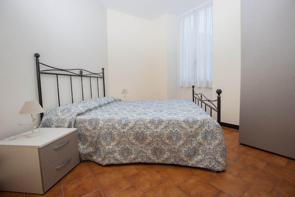 Residence Rta Villa Marina Imperia Bagian luar foto
