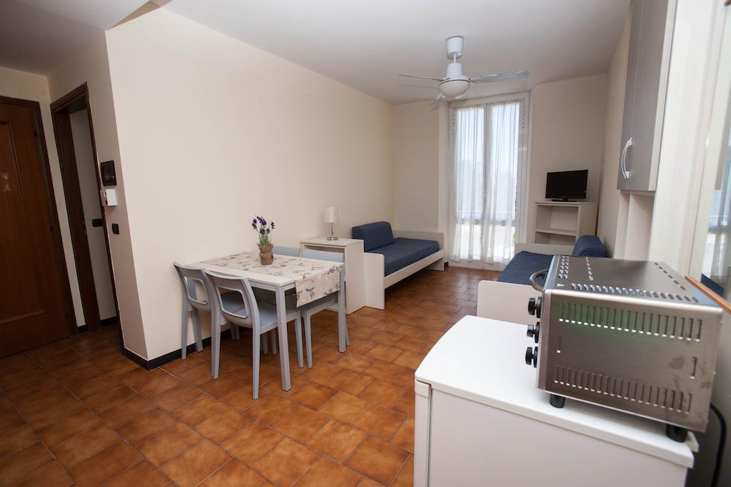 Residence Rta Villa Marina Imperia Bagian luar foto