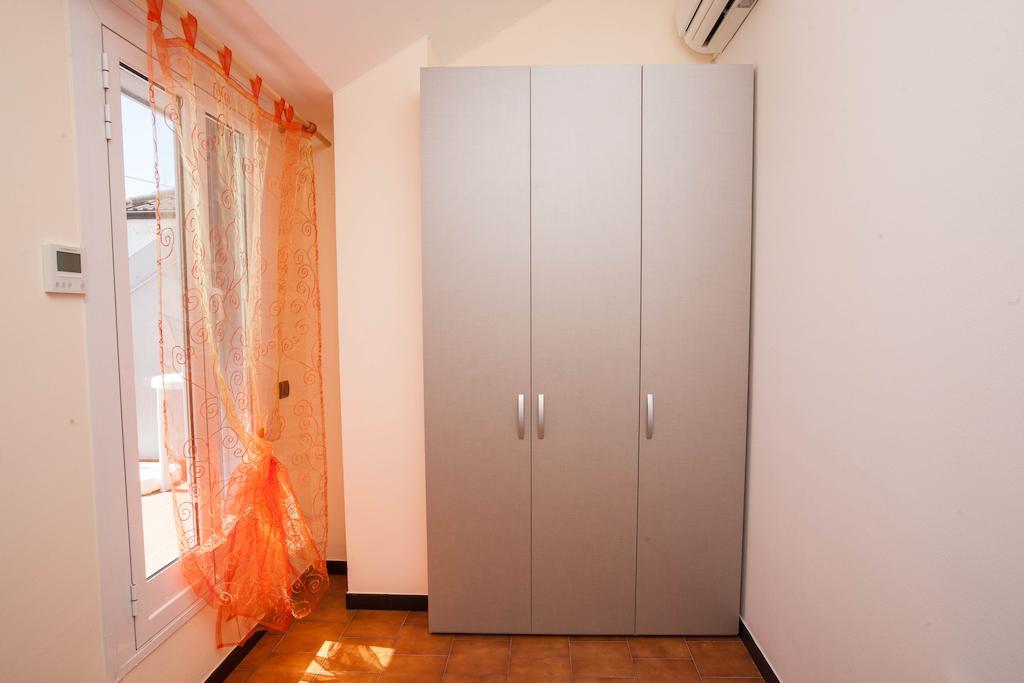 Residence Rta Villa Marina Imperia Bagian luar foto