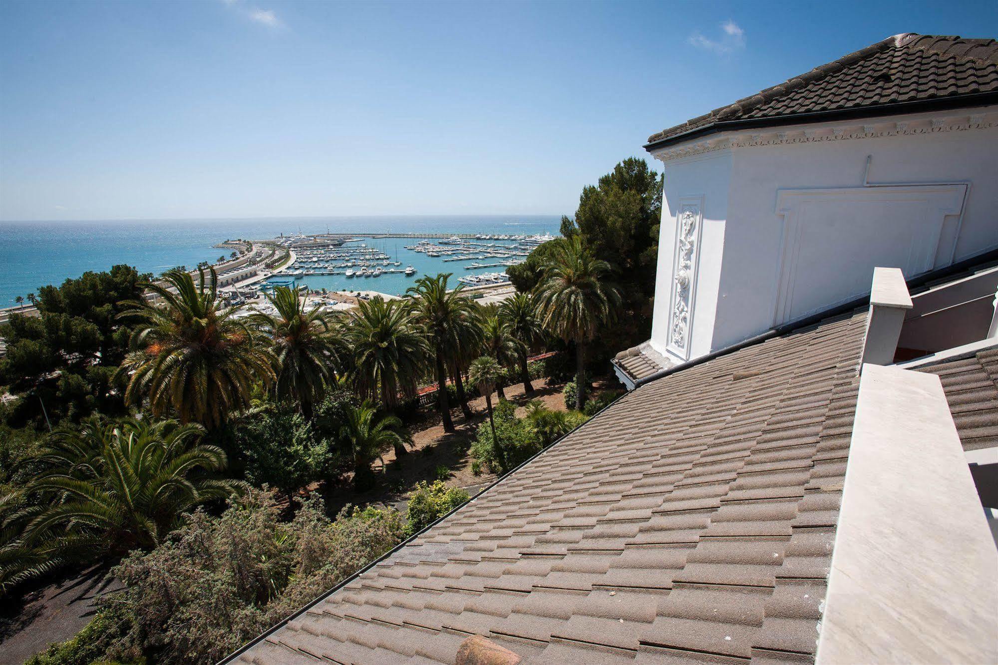 Residence Rta Villa Marina Imperia Bagian luar foto