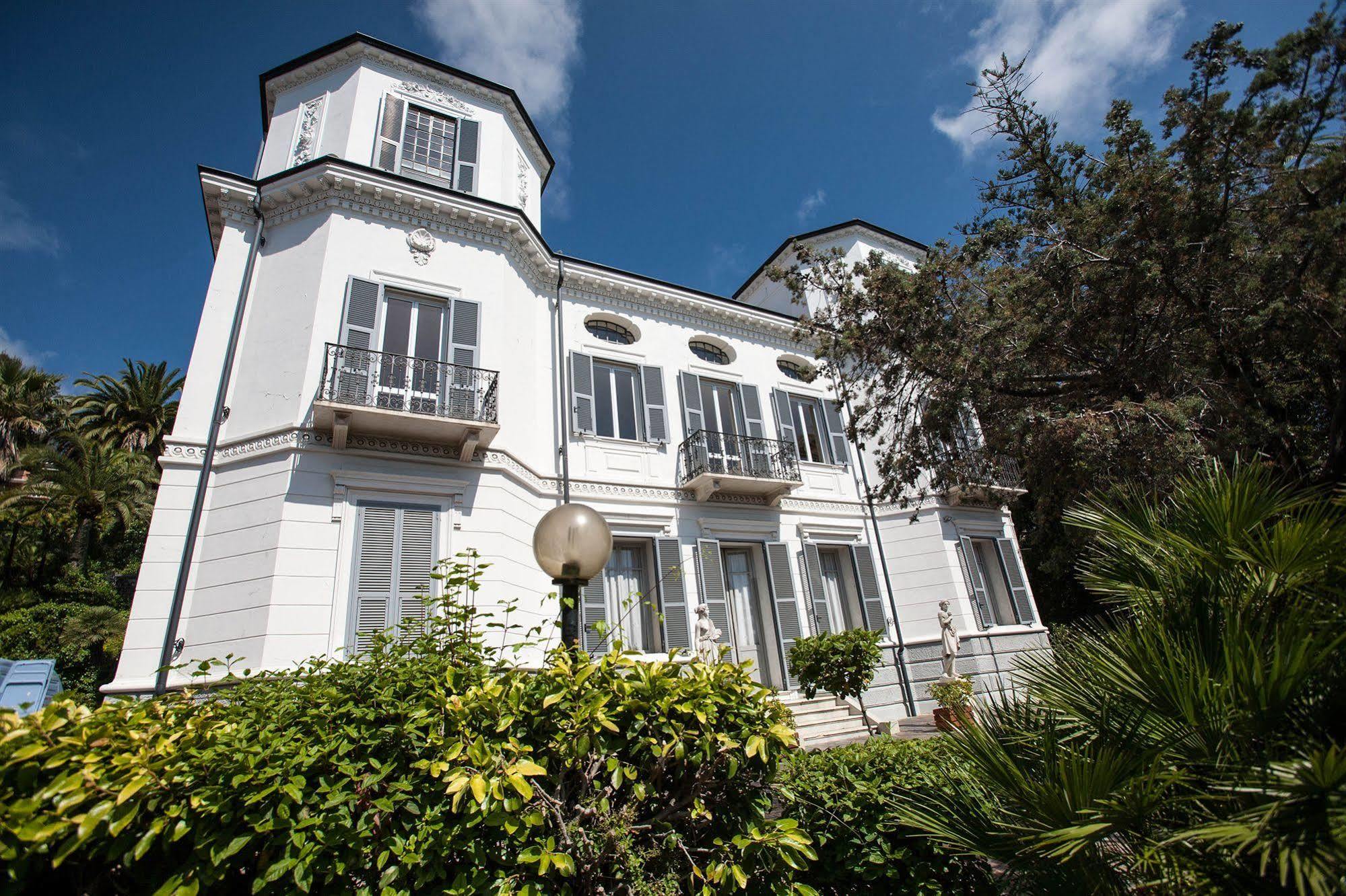 Residence Rta Villa Marina Imperia Bagian luar foto