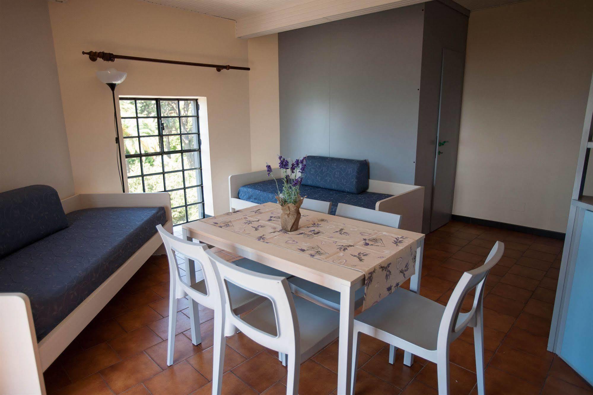 Residence Rta Villa Marina Imperia Bagian luar foto