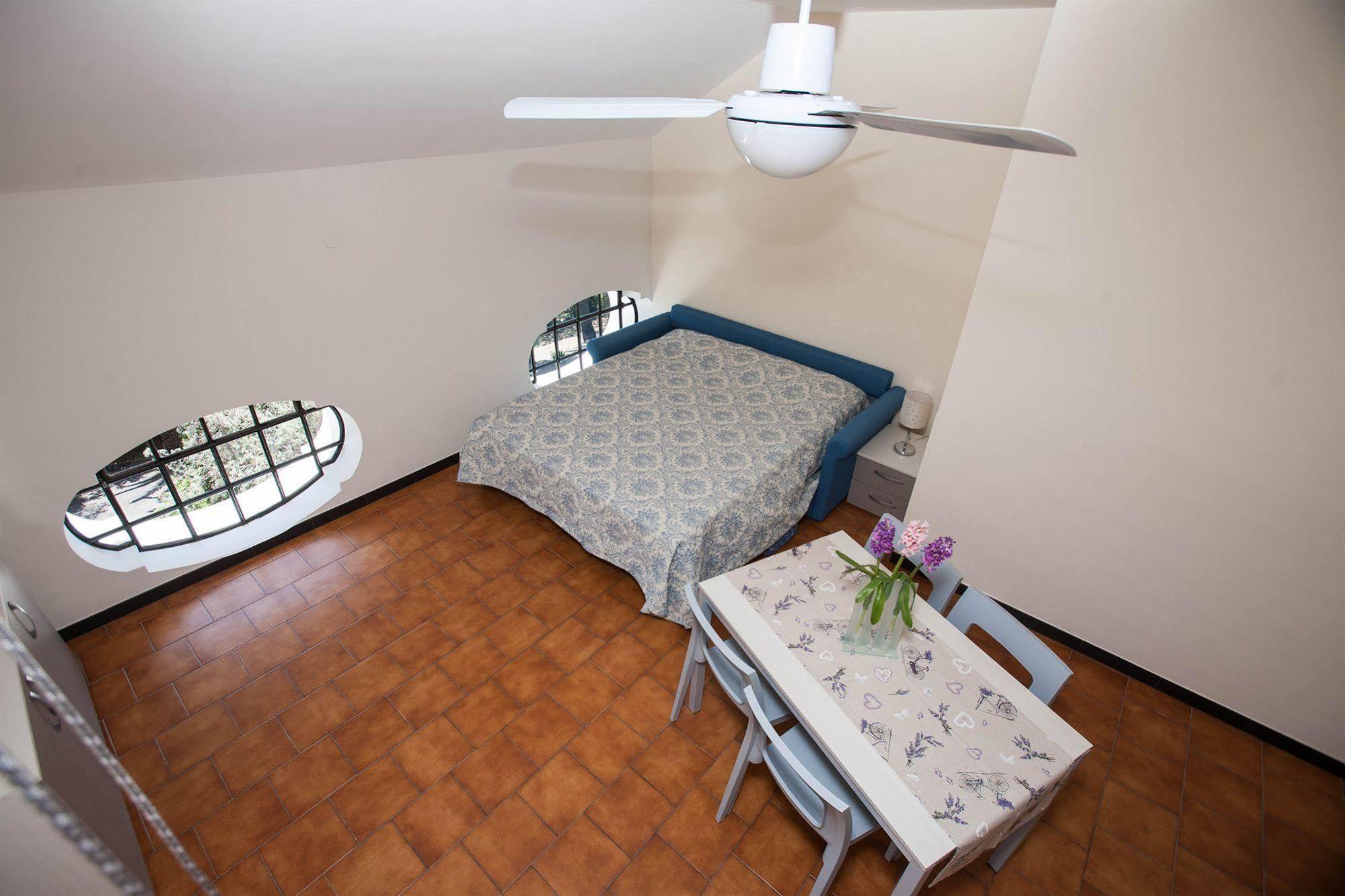 Residence Rta Villa Marina Imperia Bagian luar foto