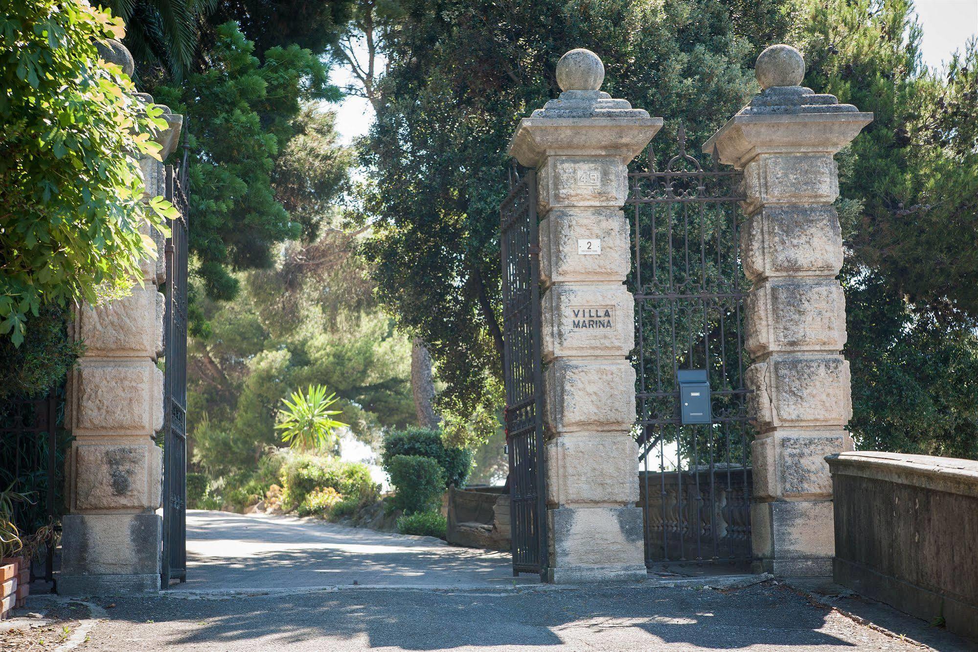 Residence Rta Villa Marina Imperia Bagian luar foto