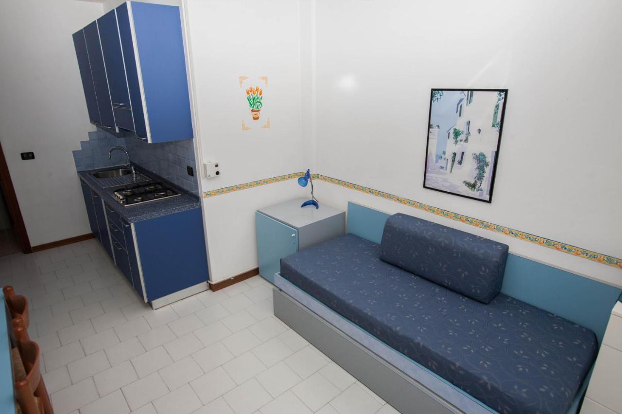 Residence Rta Villa Marina Imperia Bagian luar foto