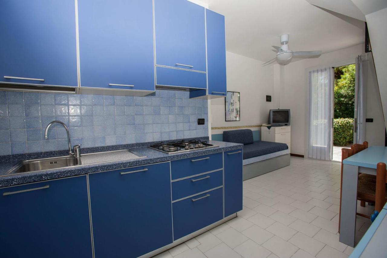 Residence Rta Villa Marina Imperia Bagian luar foto
