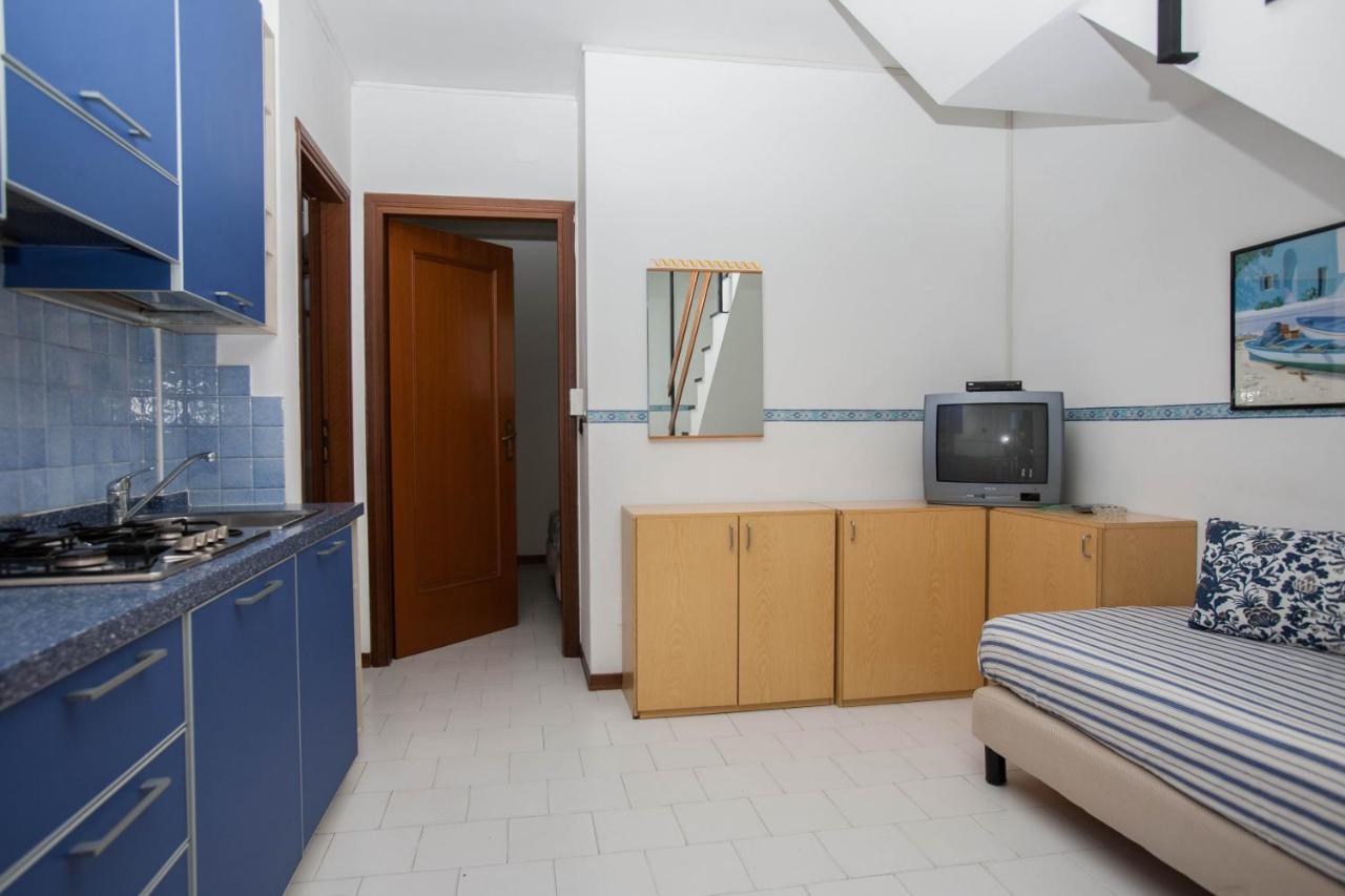 Residence Rta Villa Marina Imperia Bagian luar foto