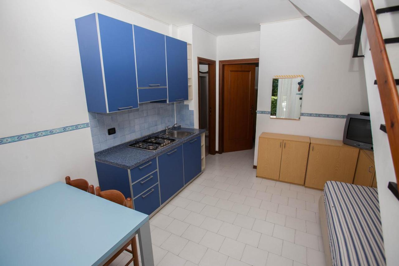 Residence Rta Villa Marina Imperia Bagian luar foto