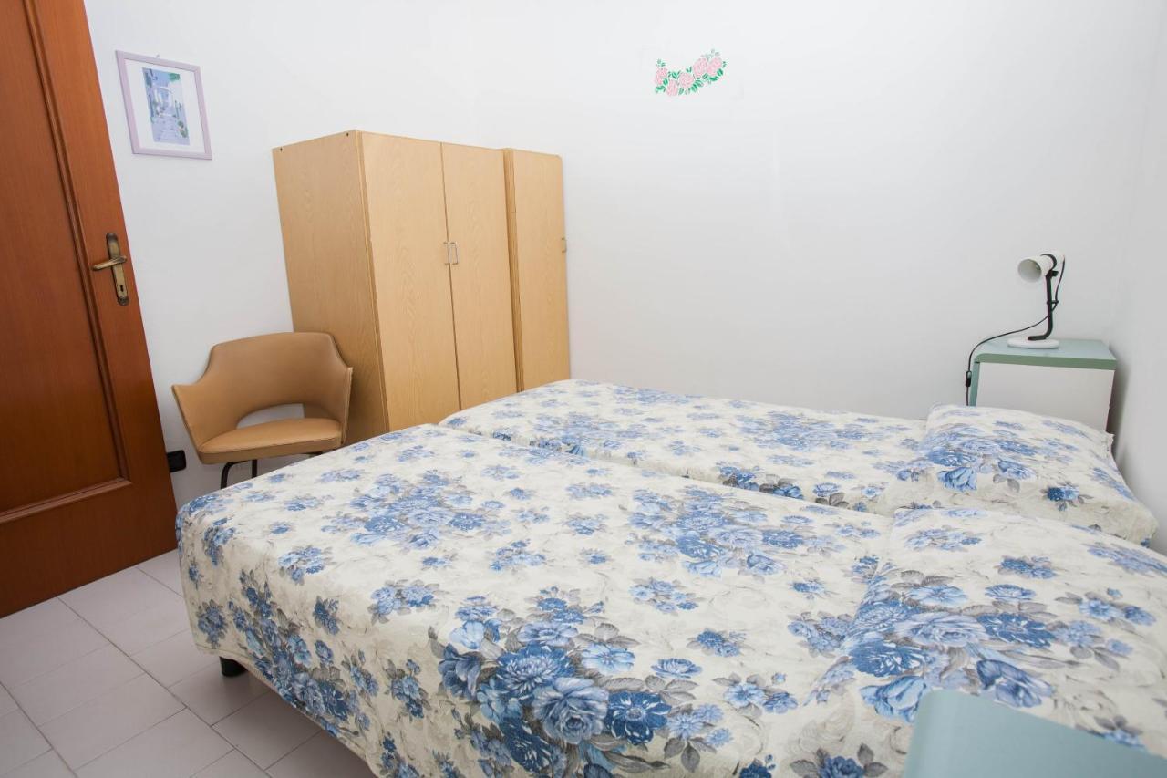 Residence Rta Villa Marina Imperia Bagian luar foto